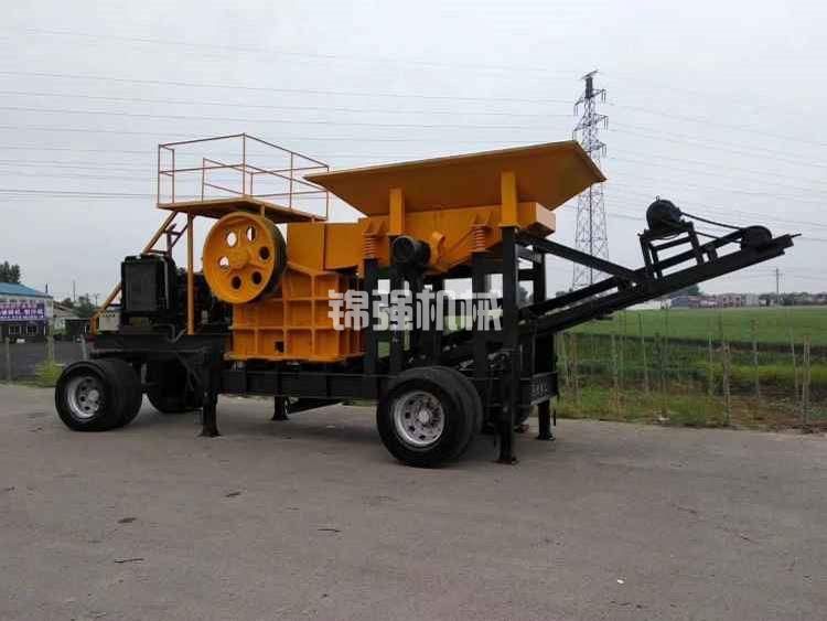 投资这样的移动式建筑垃圾破碎机多少钱一台?(图1)